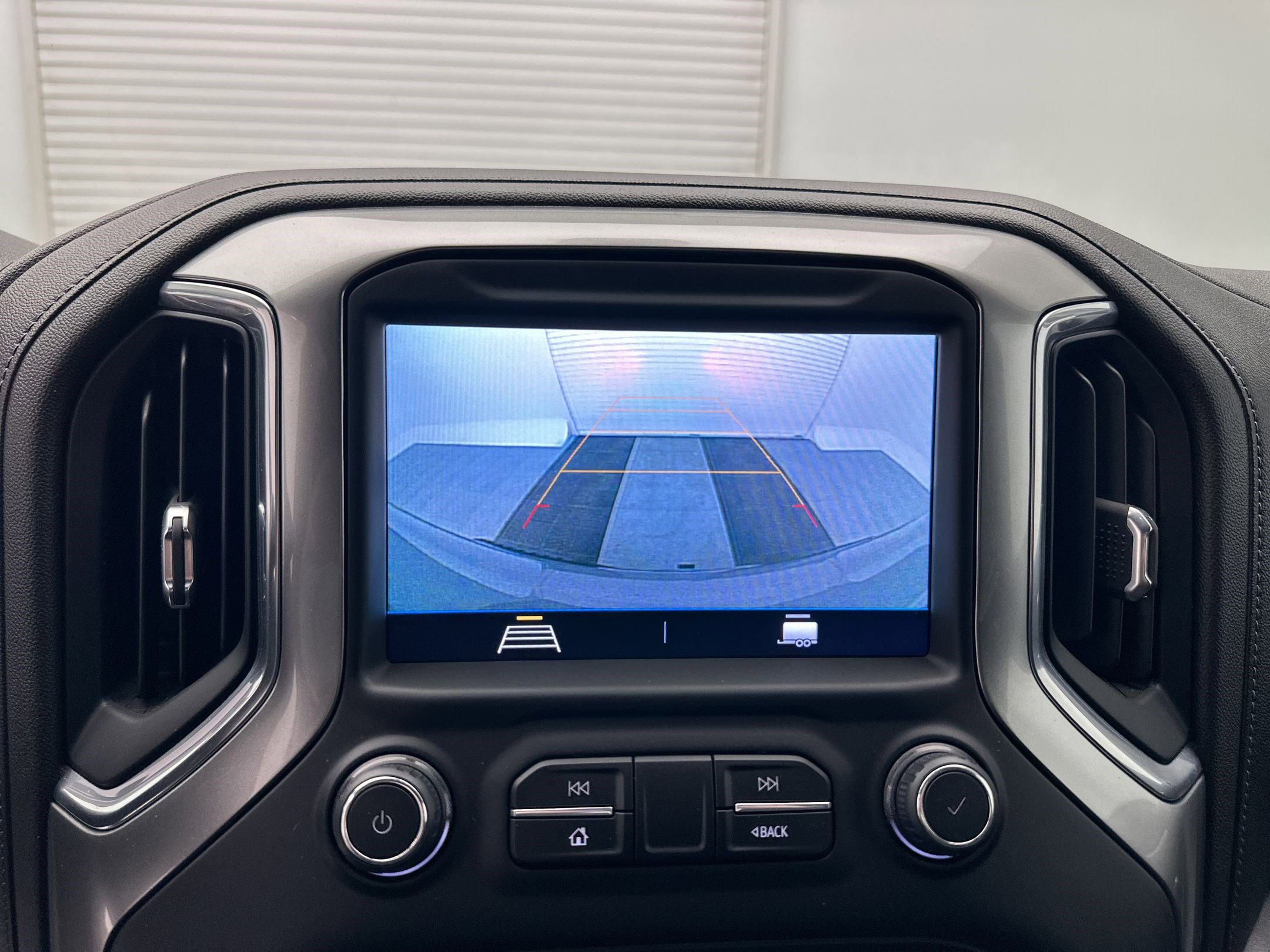 Certified 2020 Chevrolet Silverado 1500 RST image 23