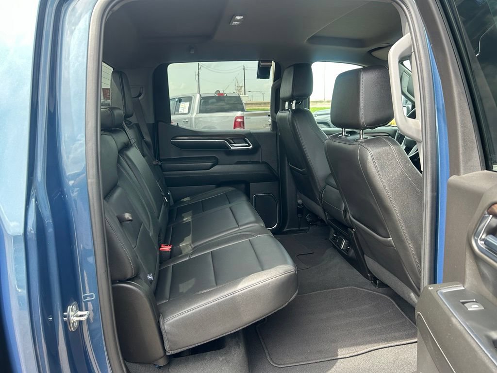 Used 2024 GMC Sierra 1500 SLT RWD image 13