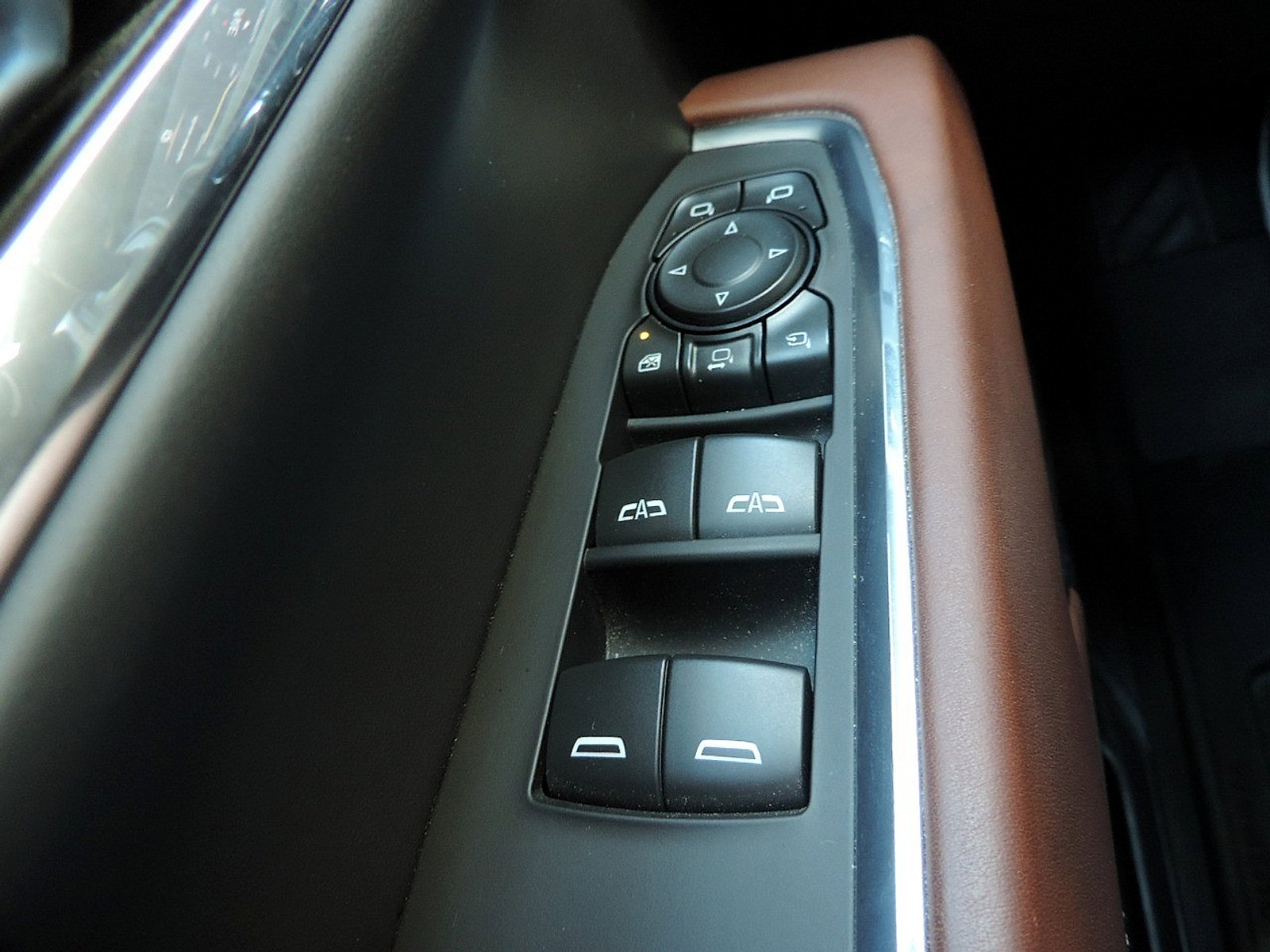 Used 2024 GMC Sierra 2500 Denali Ultimate AWD/4WD image 27