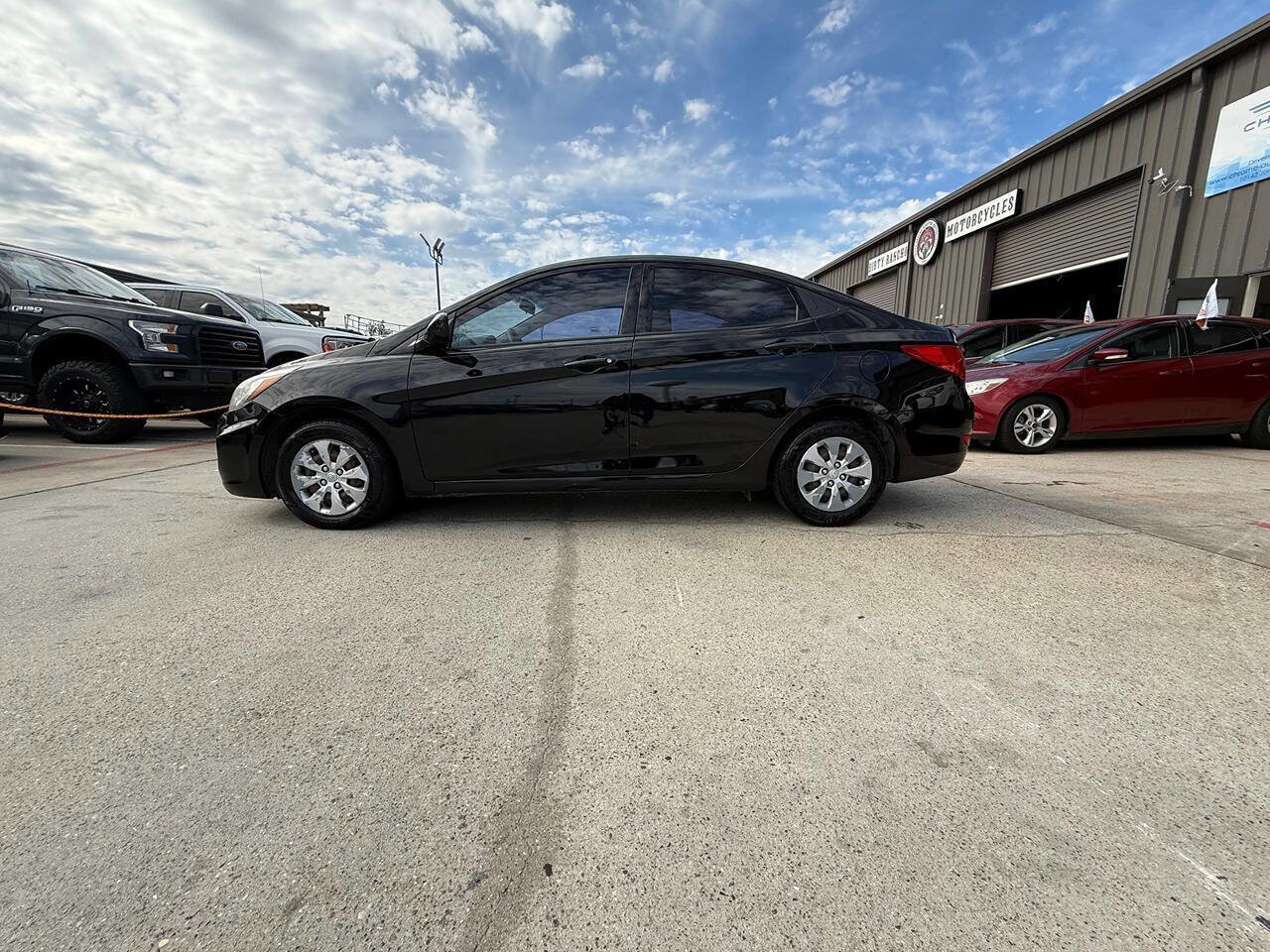 Used 2016 Hyundai Accent SE w/ Option Group 02 image 3