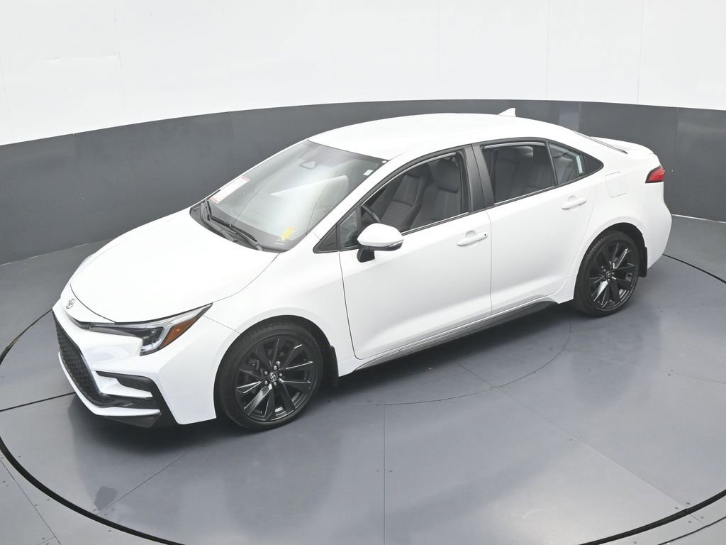 Used 2024 Toyota Corolla SE image 41