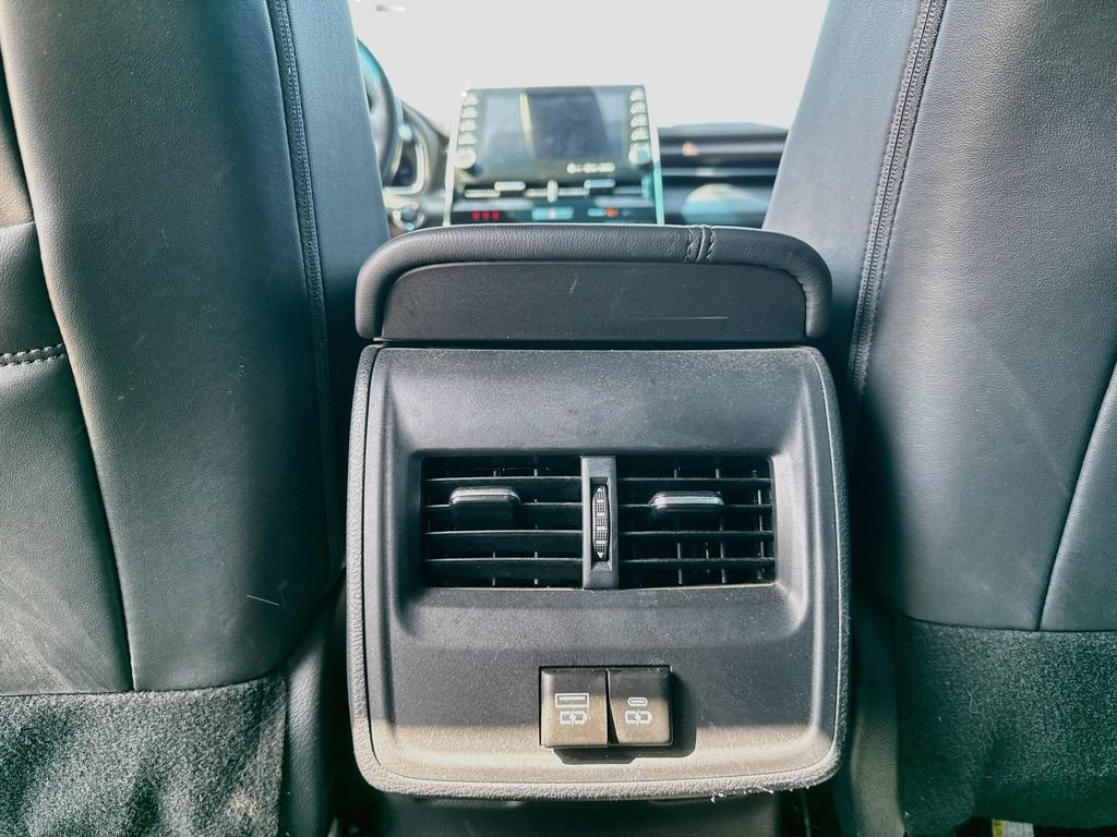 Used 2022 Toyota Avalon XLE FWD image 21
