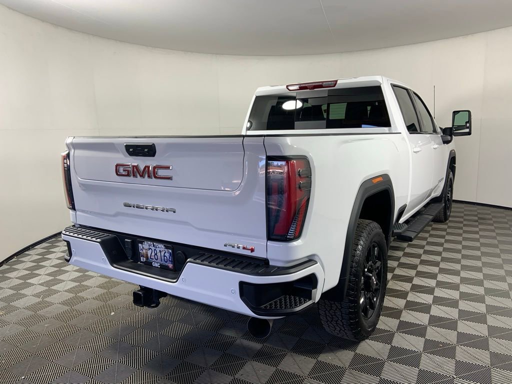 Used 2024 GMC Sierra 2500 AT4 w/ AT4 Preferred Package AWD/4WD image 3