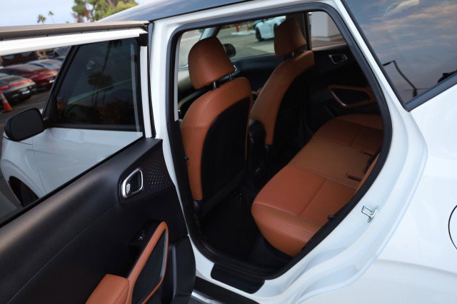 Used 2025 Kia Soul EX image 36