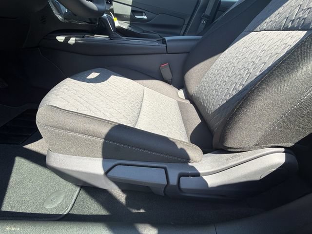 New 2026 Nissan Sentra SV w/ SV Convenience Package FWD image 12