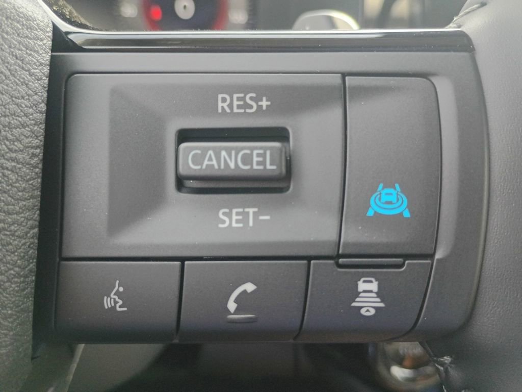 New 2026 Nissan Pathfinder Platinum image 13