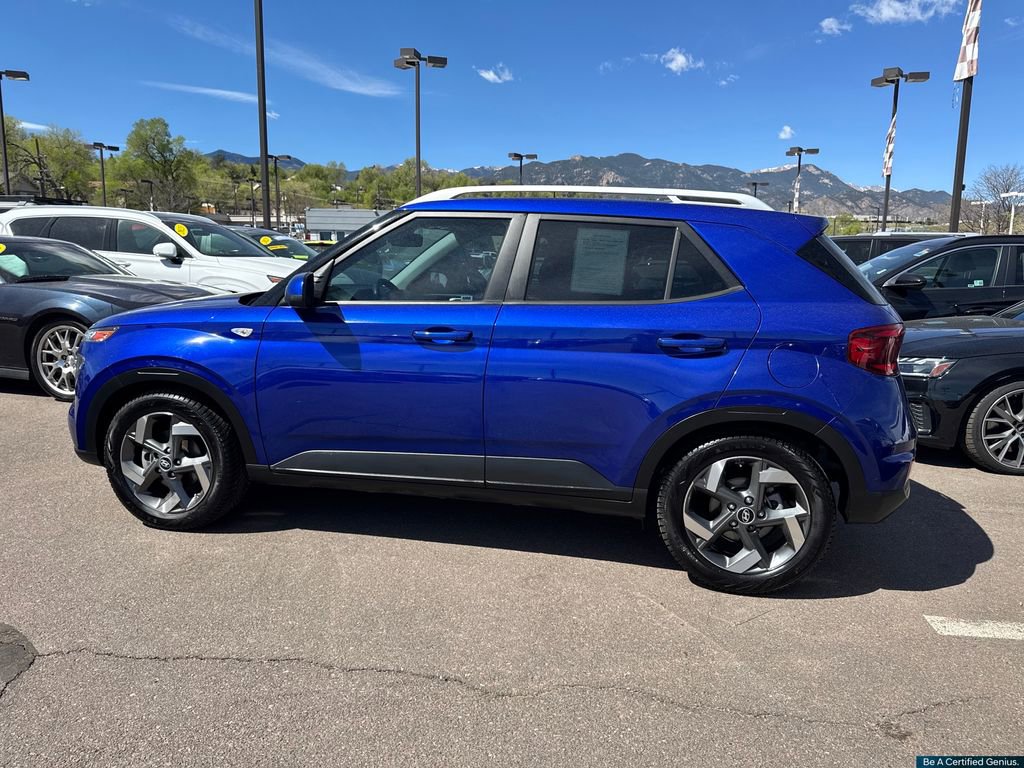 Certified 2023 Hyundai Venue SEL image 20