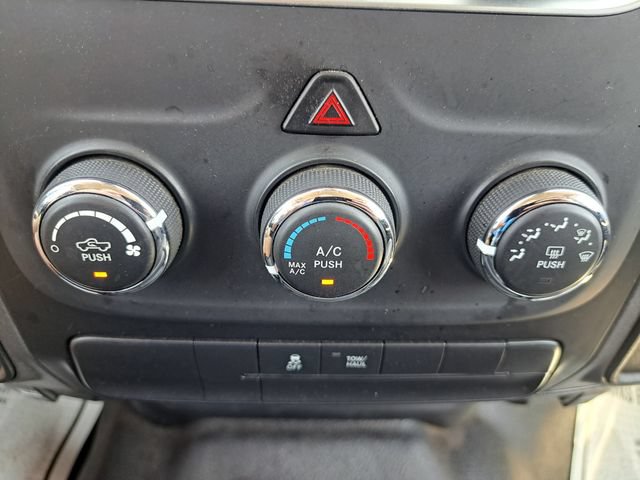 Used 2020 RAM 1500 Tradesman RWD image 16
