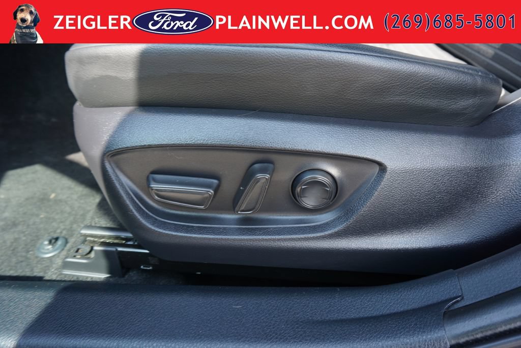 Used 2022 Toyota Camry SE w/ Cold Weather Package AWD/4WD image 17