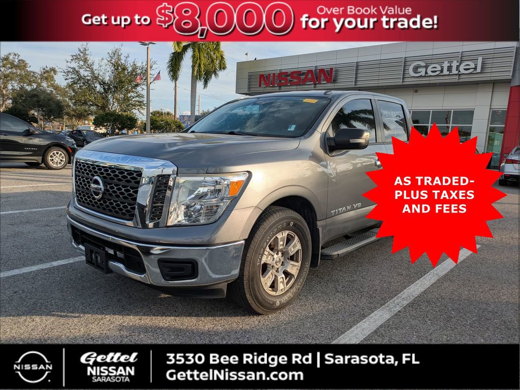 Used 2018 Nissan Titan SV image 1
