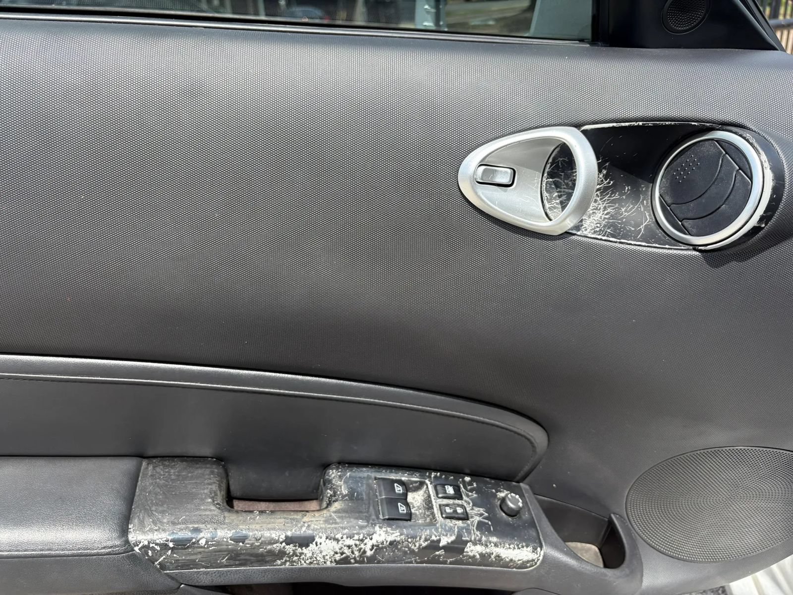 Used 2006 Nissan 350Z Touring RWD image 16