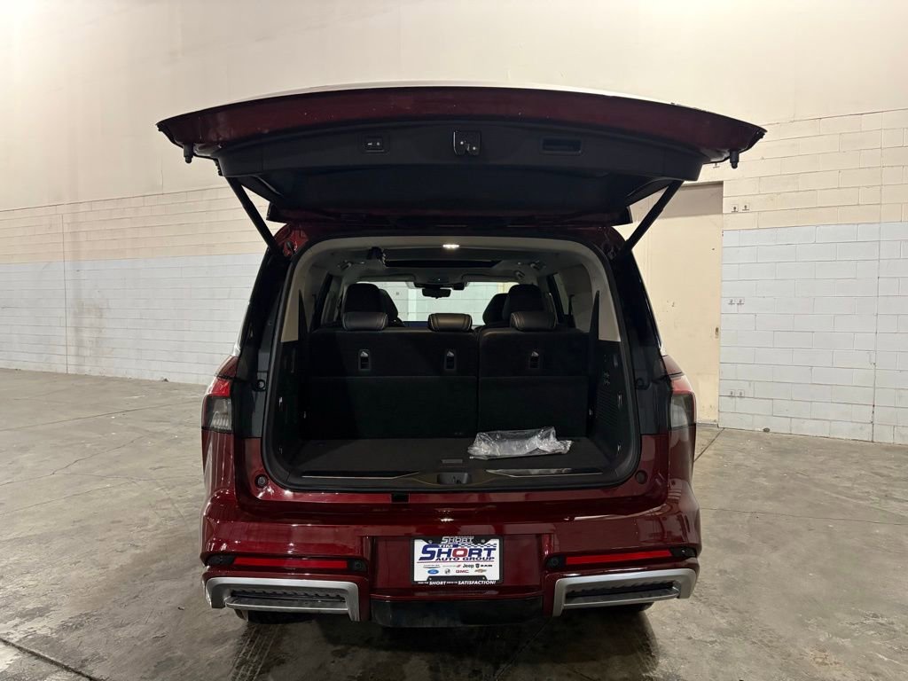 Used 2025 INFINITI QX80 Sensory image 13