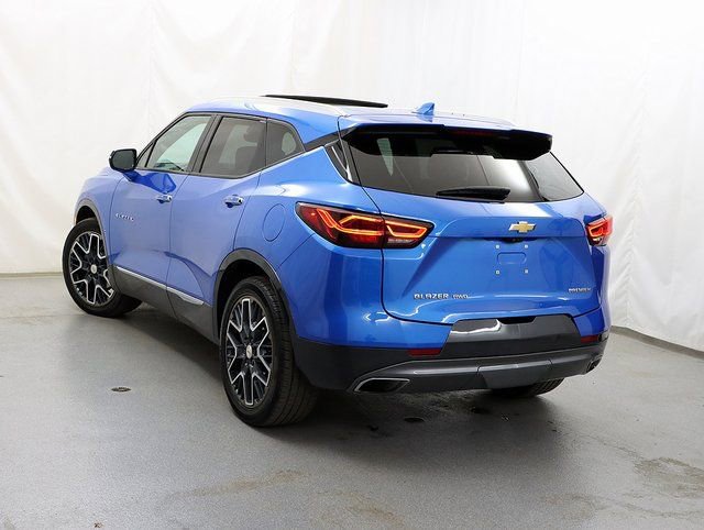 Used 2024 Chevrolet Blazer Premier w/ Safety Plus Package AWD/4WD image 8