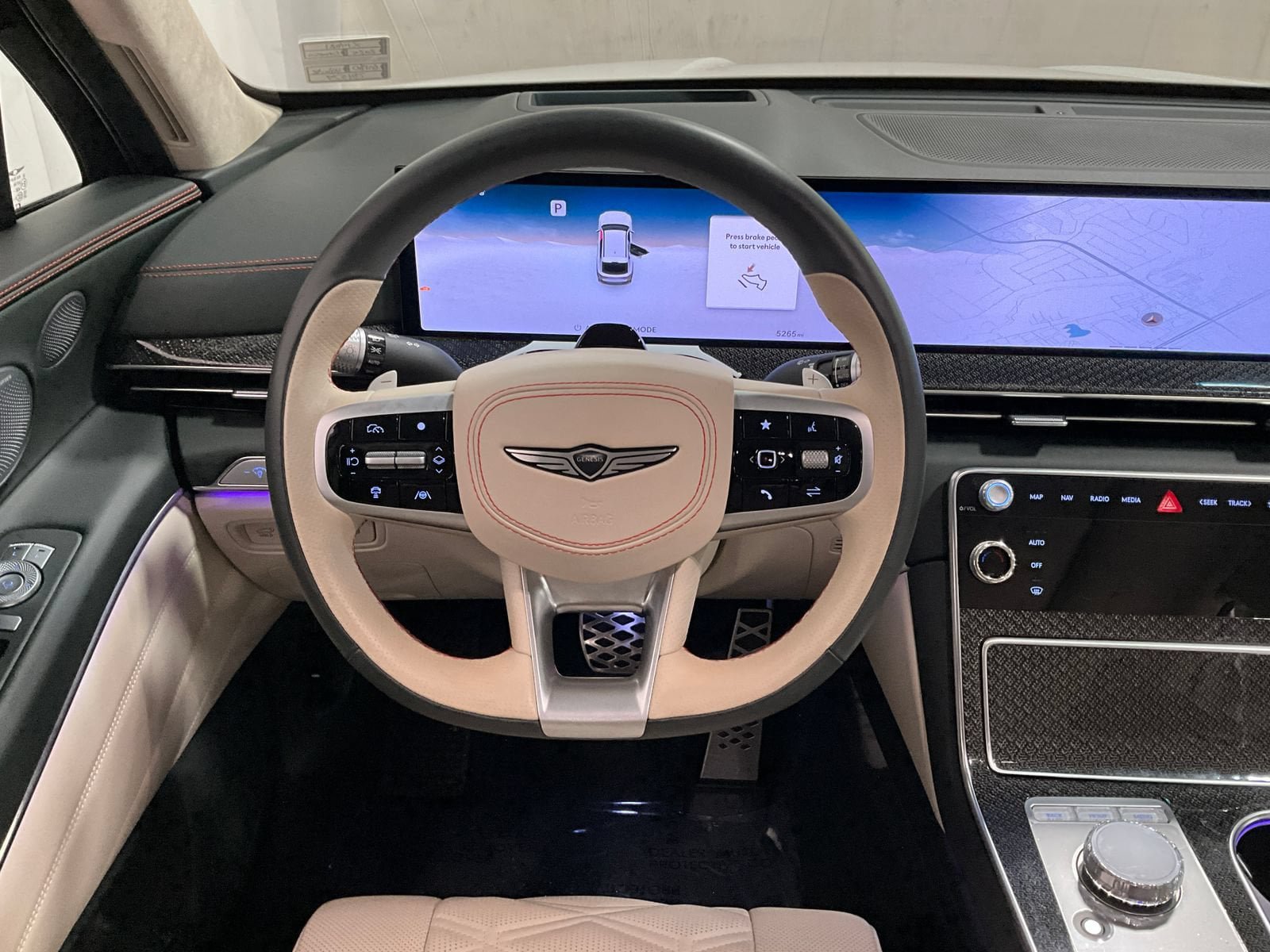 Used 2025 Genesis GV80 3.5T e-SC AWD/4WD image 7