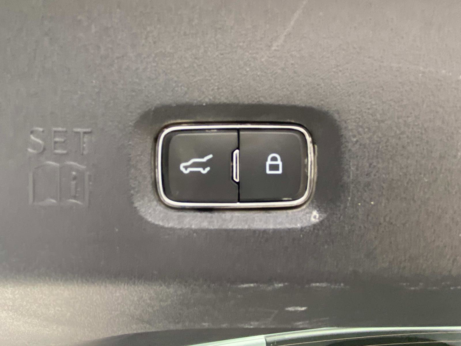 Used 2025 Ford Expedition Active image 9