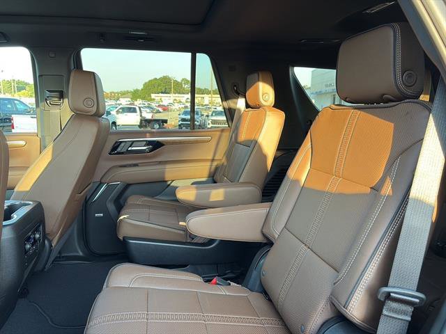 New 2025 Chevrolet Tahoe High Country w/ Sun And Tow Package image 15