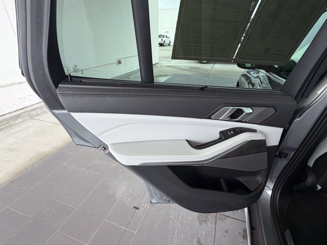 Certified 2024 BMW X5 xDrive40i w/ Executive Package AWD/4WD image 24