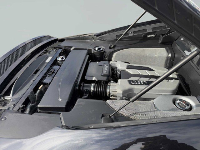 Used 2011 Audi R8 V8 image 42