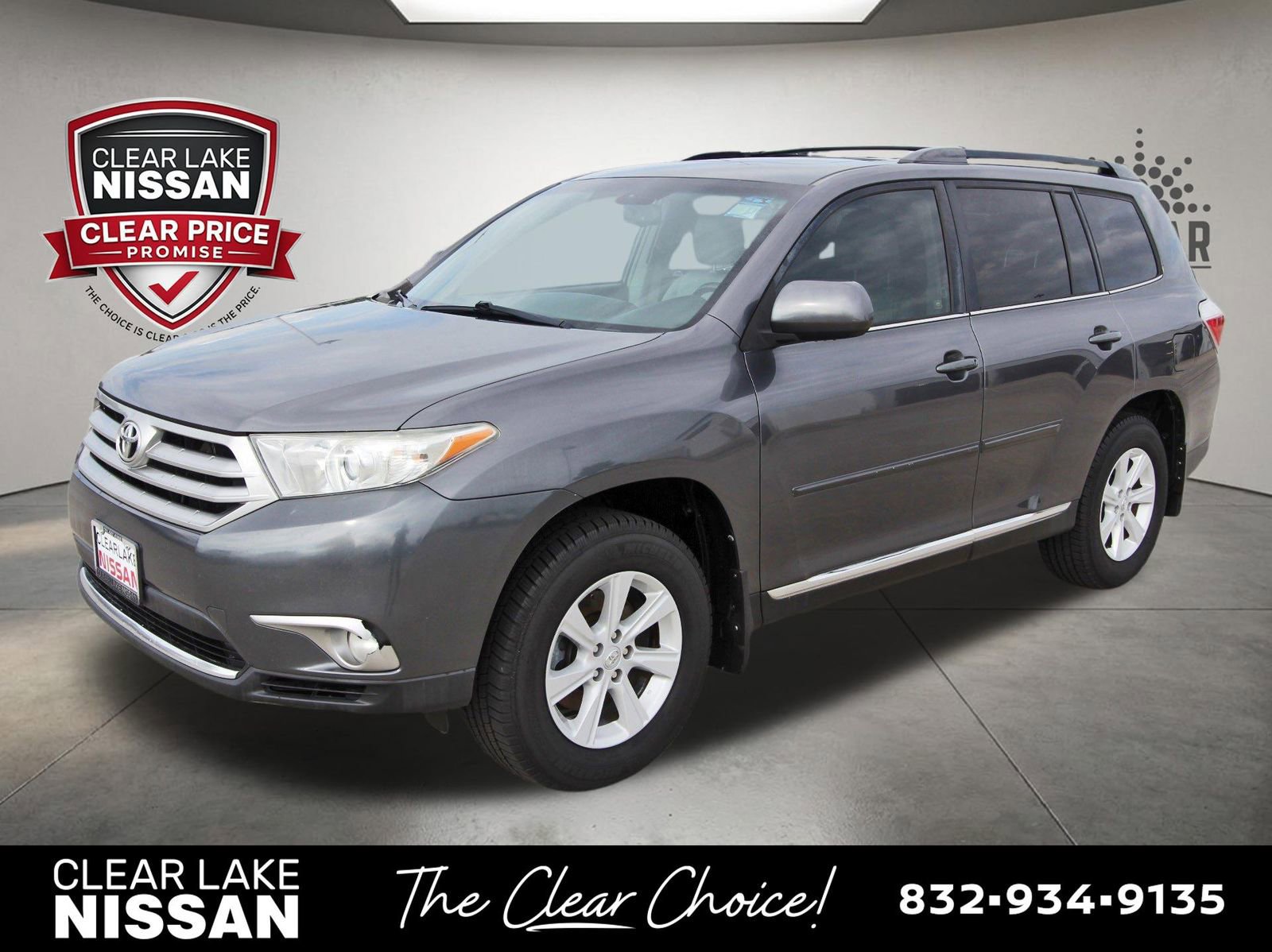 Used 2013 Toyota Highlander SE FWD image 3
