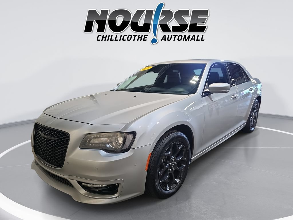 Used 2023 Chrysler 300 Touring L w/ Popular Equipment Group AWD/4WD image 1