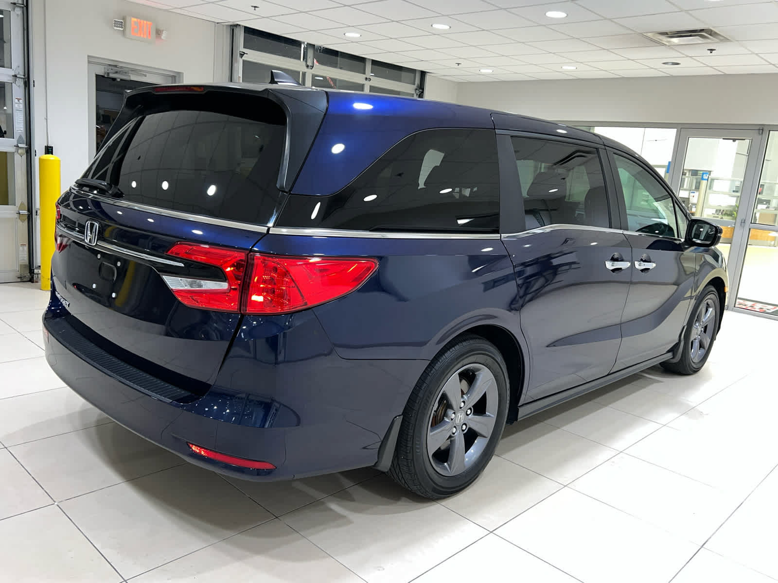 Used 2024 Honda Odyssey EX image 14