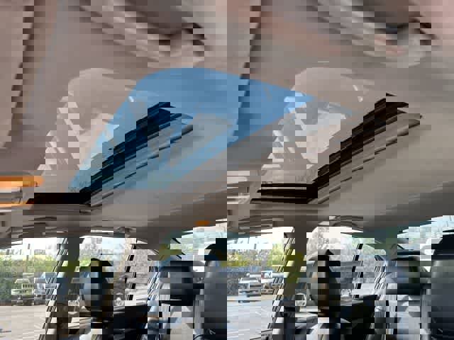 Used 2013 INFINITI G37 x w/ Premium Pkg image 5