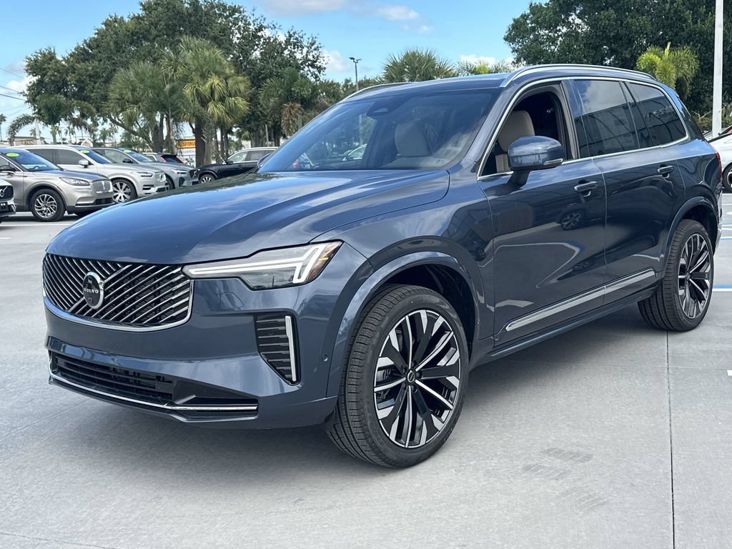 New 2026 Volvo XC90 B6 Plus w/ Protection Package Premier image 2