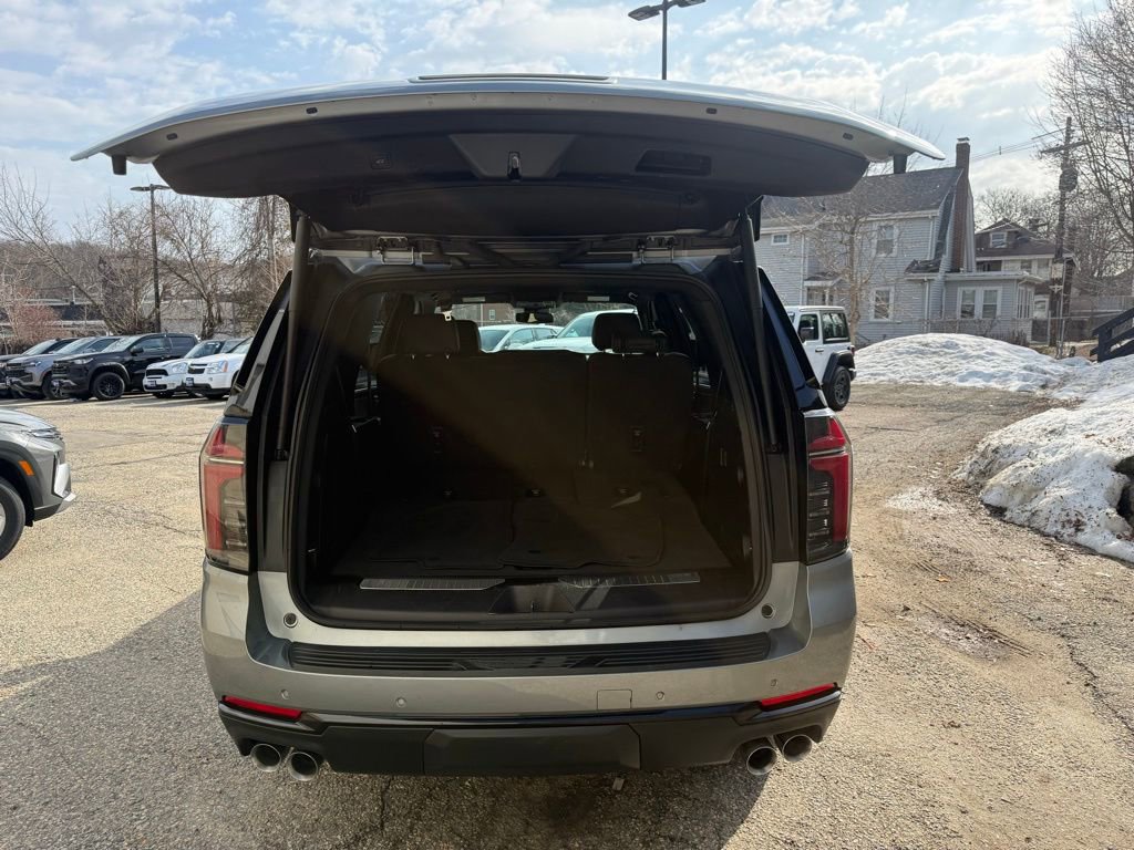 Used 2025 Chevrolet Tahoe Z71 image 5