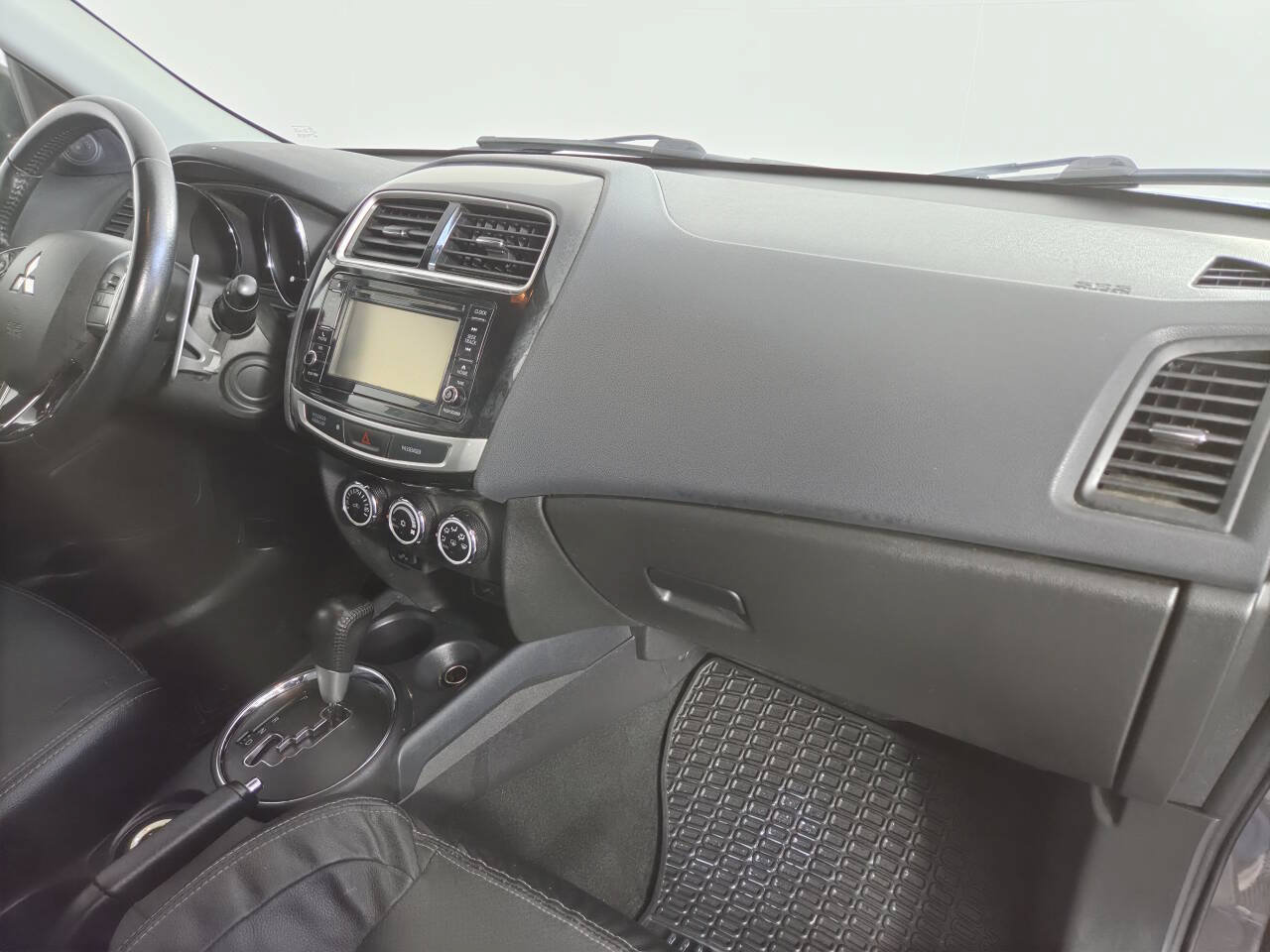 Used 2017 Mitsubishi Outlander Sport SEL AWD/4WD image 33