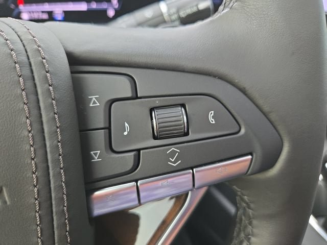 Certified 2024 Cadillac Escalade Sport Platinum w/ LPO, ONYX Package AWD/4WD image 24