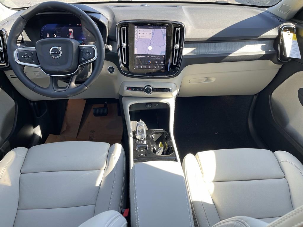 New 2026 Volvo XC40 B5 Plus w/ Protection Package Premier image 16