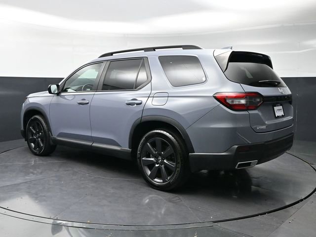 Used 2023 Honda Pilot Sport image 7