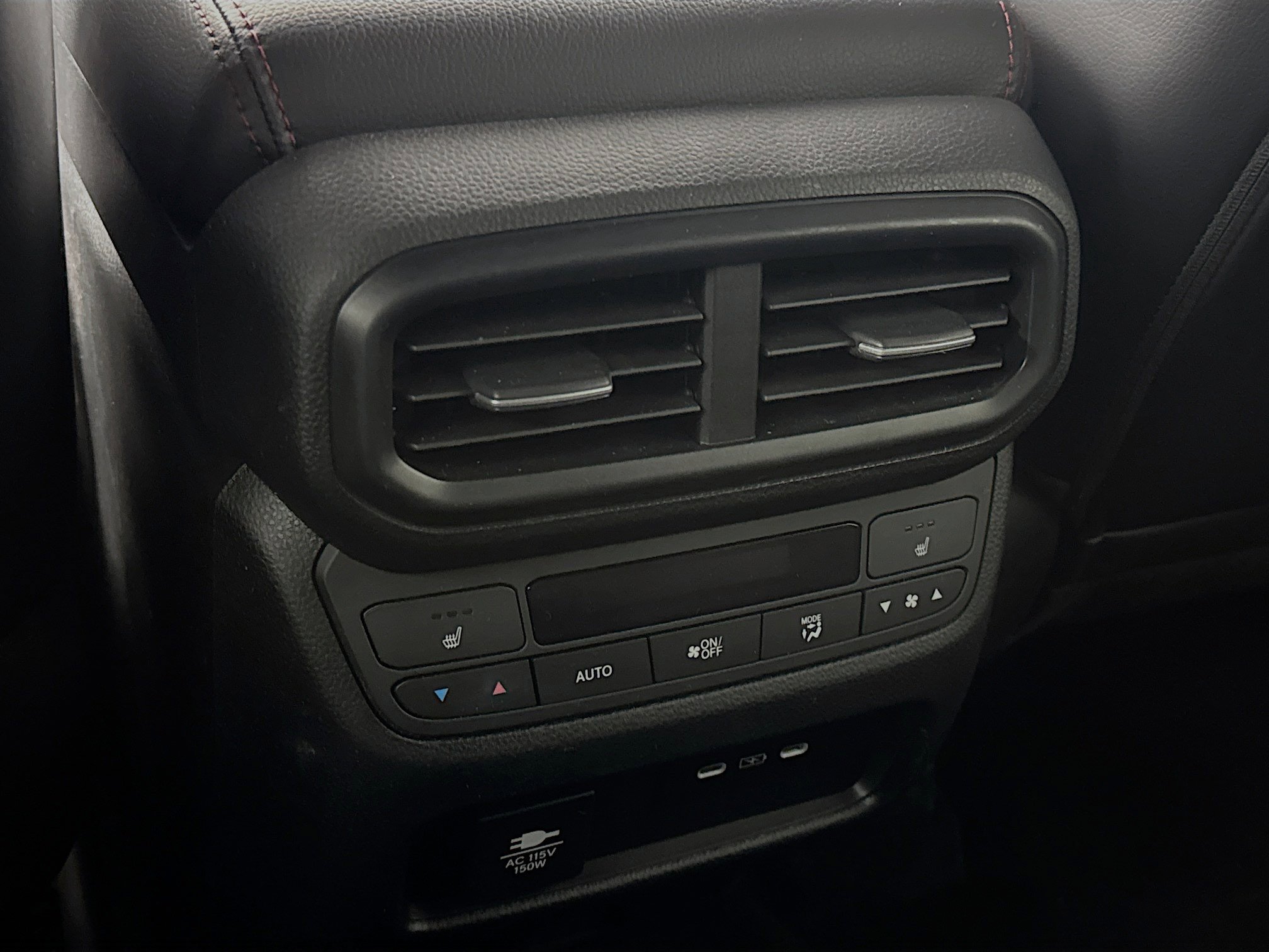 Certified 2025 Honda Pilot Black Edition image 27