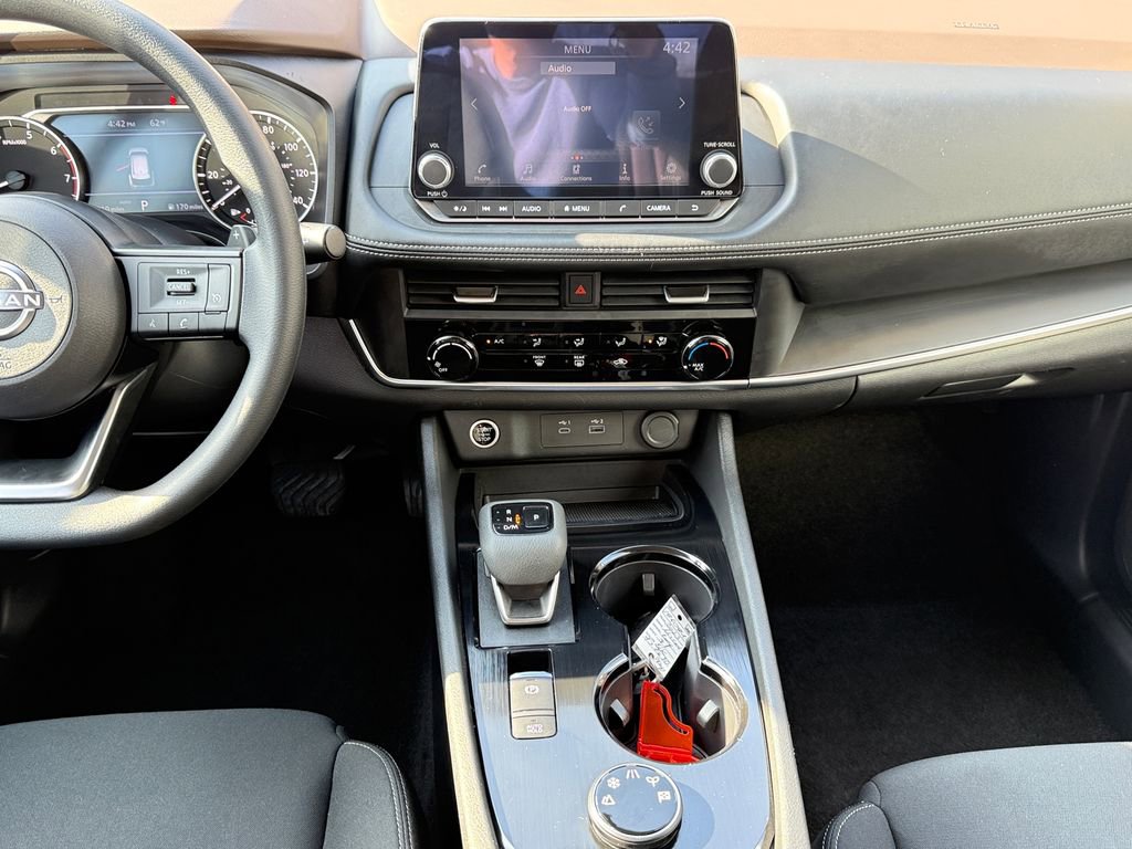 Used 2023 Nissan Rogue S AWD/4WD image 14