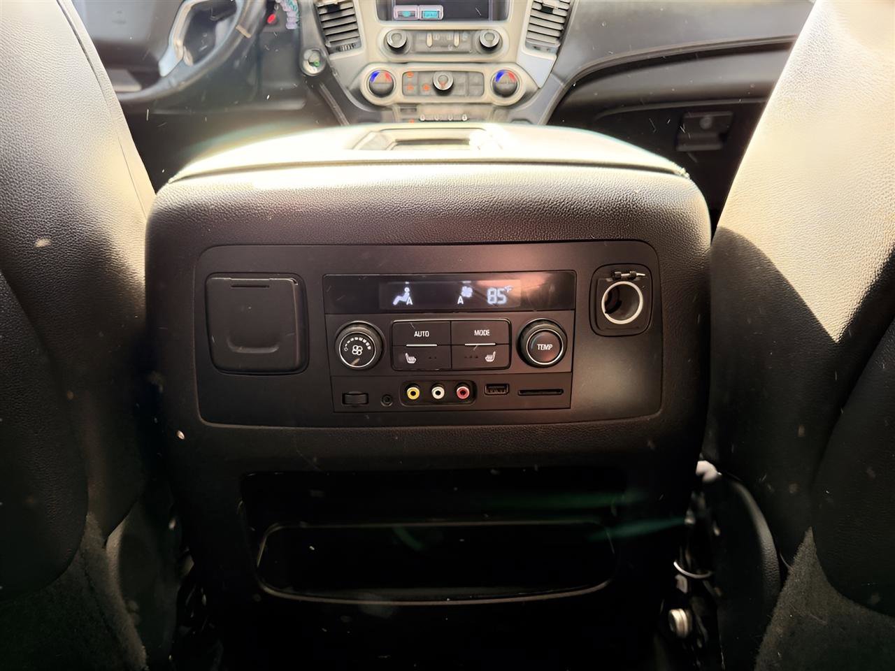 Used 2015 Chevrolet Suburban LT AWD/4WD image 18