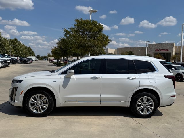 Used 2024 Cadillac XT6 Luxury w/ LPO, Floor Liner Package FWD image 8