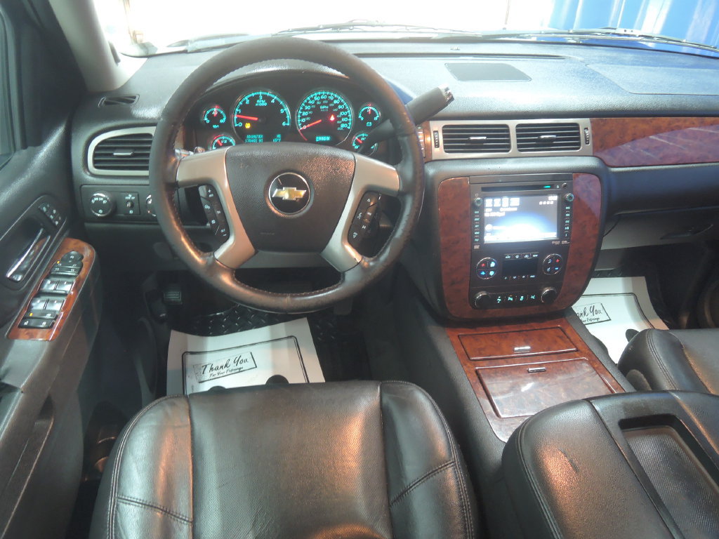 Used 2012 Chevrolet Suburban LTZ AWD/4WD image 12