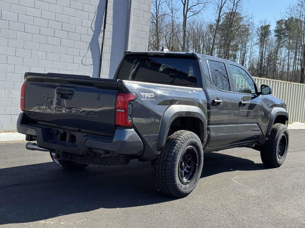 Used 2025 Toyota Tacoma TRD Off-Road image 21