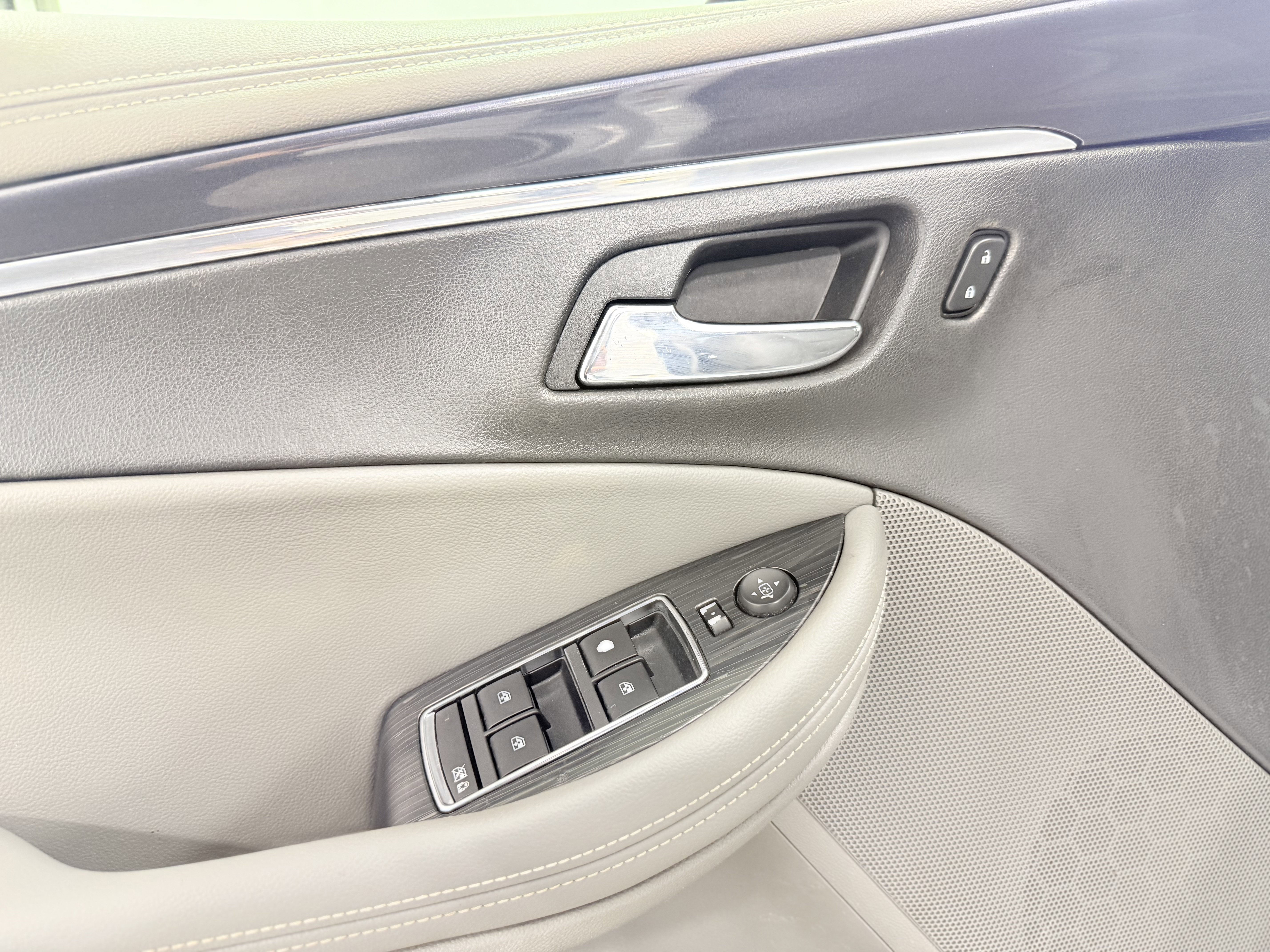 Used 2018 Chevrolet Impala LT image 13