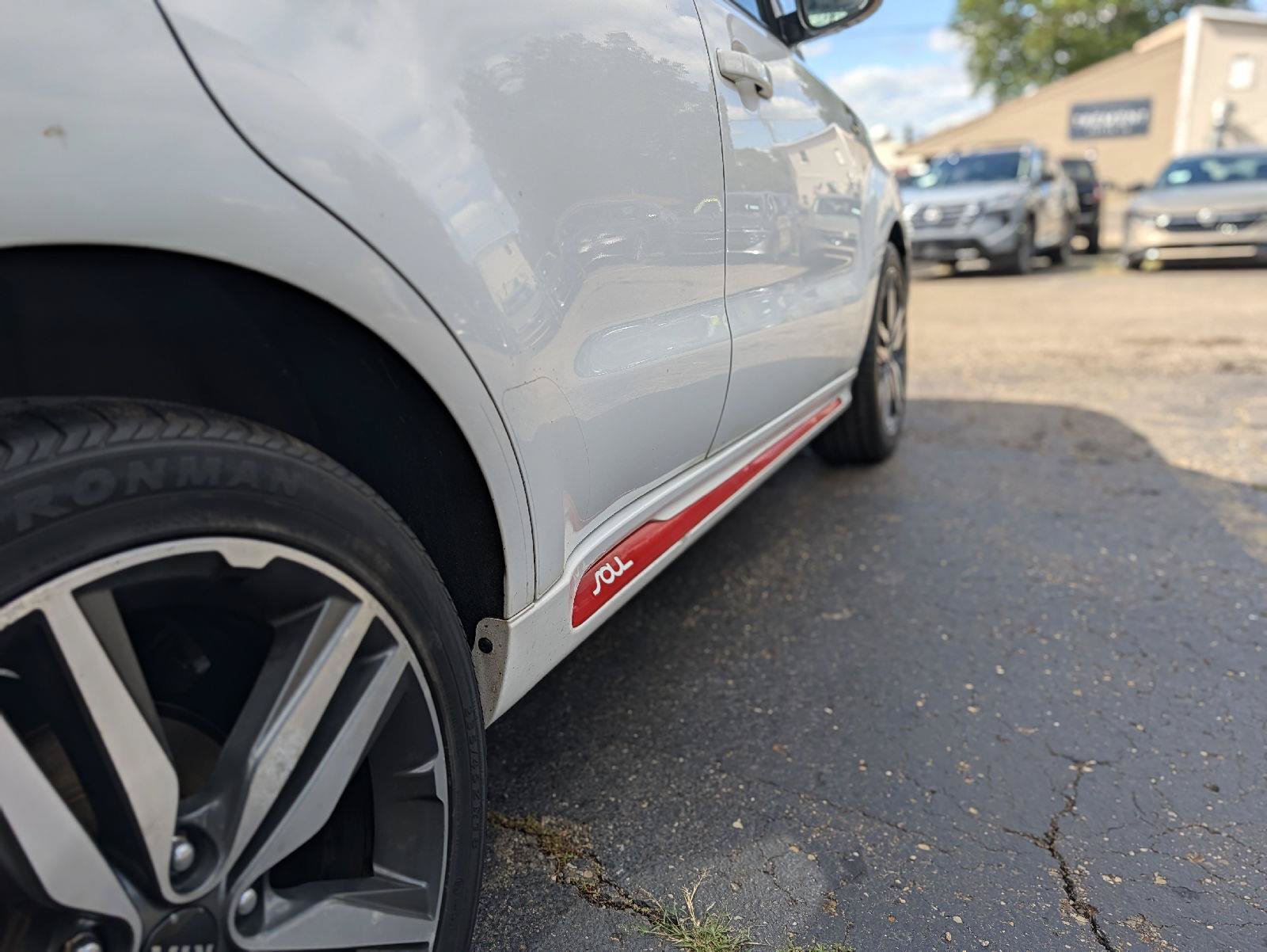 Used 2014 Kia Soul + FWD image 19
