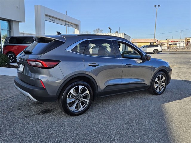 Used 2023 Ford Escape Platinum image 15