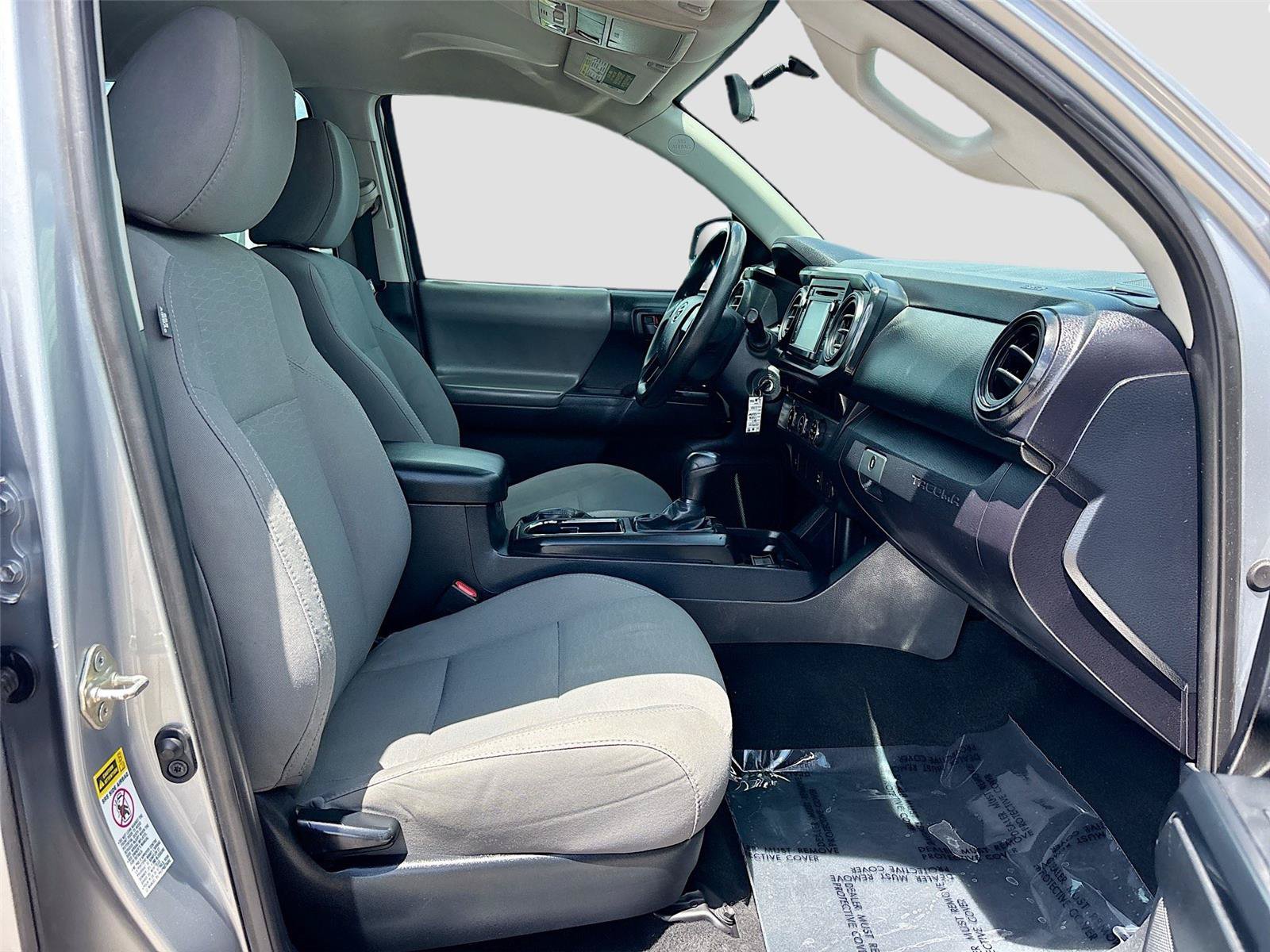 Used 2017 Toyota Tacoma SR RWD image 25