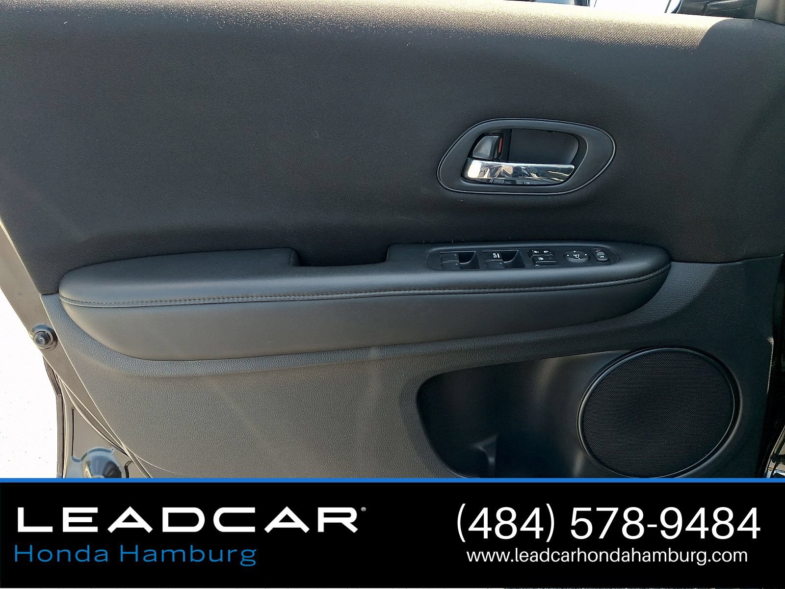 Used 2018 Honda HR-V LX image 12