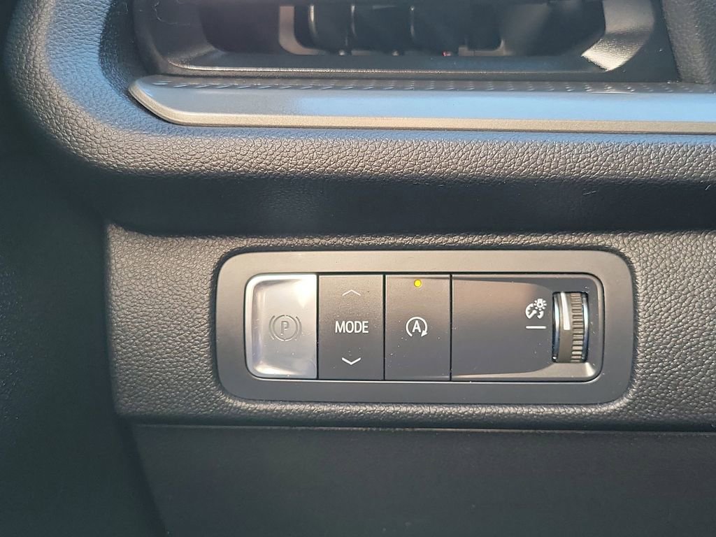 Used 2024 Chevrolet Traverse LS w/ LPO, Floor Liner Package FWD image 5