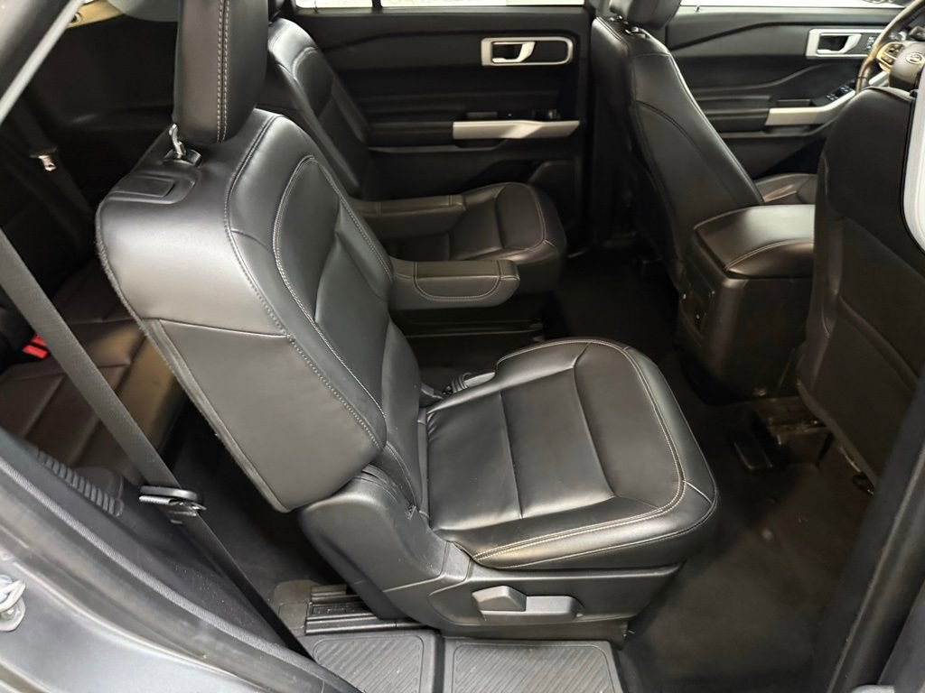 Certified 2022 Ford Explorer XLT w/ Equipment Group 202A image 54