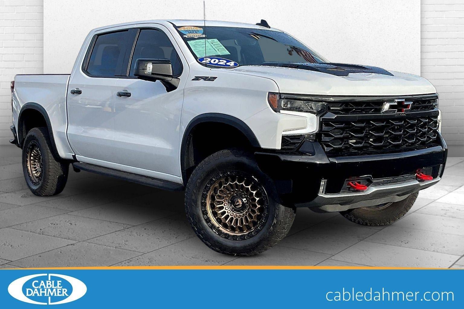 Used 2024 Chevrolet Silverado 1500 ZR2 w/ Technology Package AWD/4WD image 1