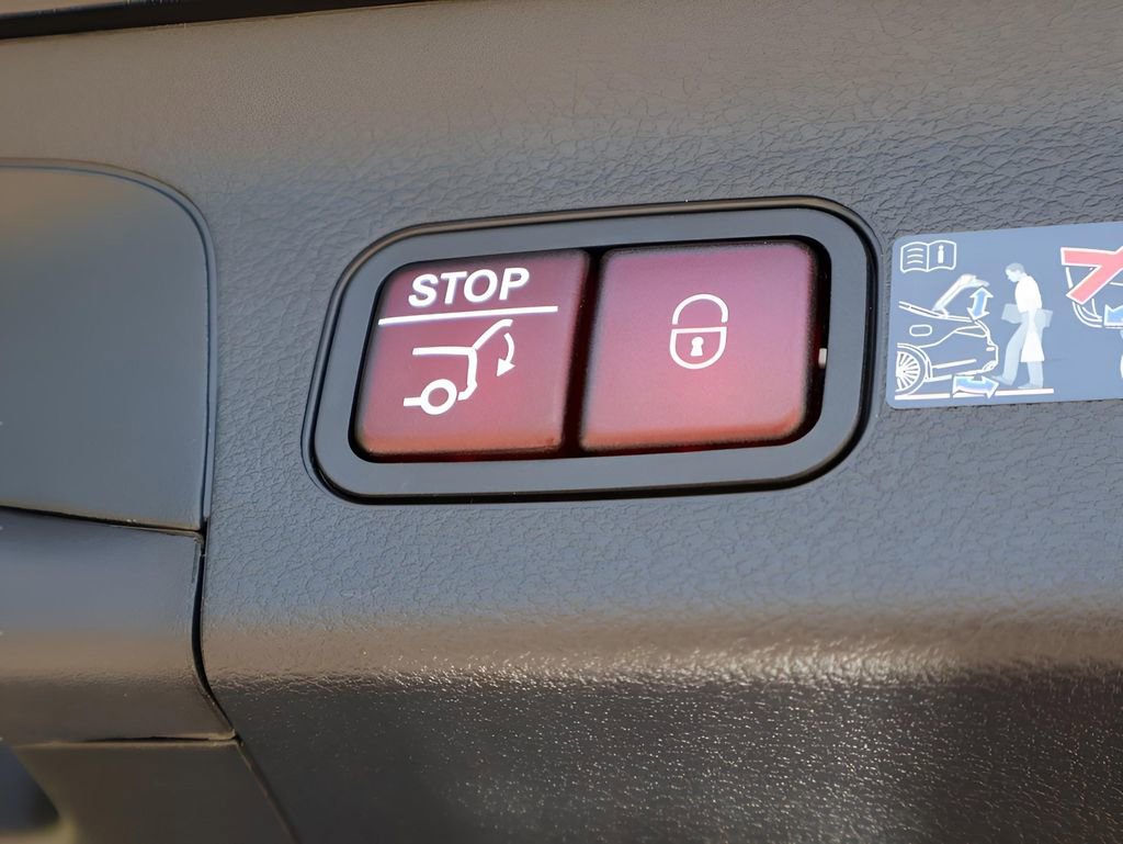 Certified 2025 Mercedes-Benz GLS 450 4MATIC image 20