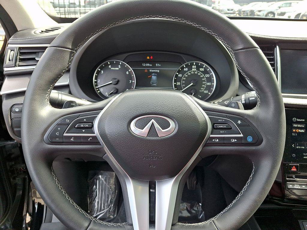 Used 2023 INFINITI QX50 Luxe AWD/4WD image 22