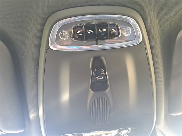 Used 2022 Volvo S60 B5 R-Design w/ Climate Package image 15