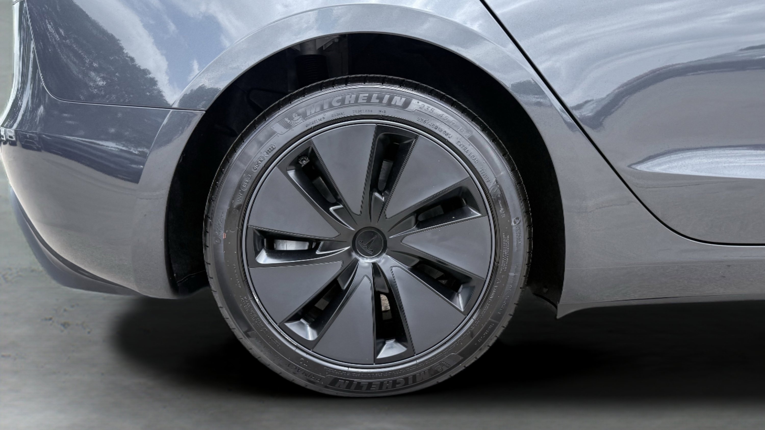 Used 2025 Tesla Model 3 Long Range RWD image 10